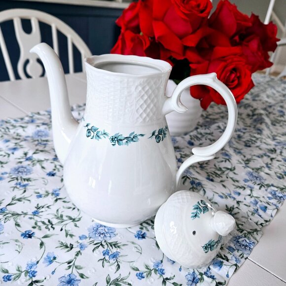 Tea/Coffee Pot - Picture 2 of 4